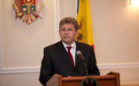 Ghimpu, cât pe ce să-l ia la bătaie pe Marinuță