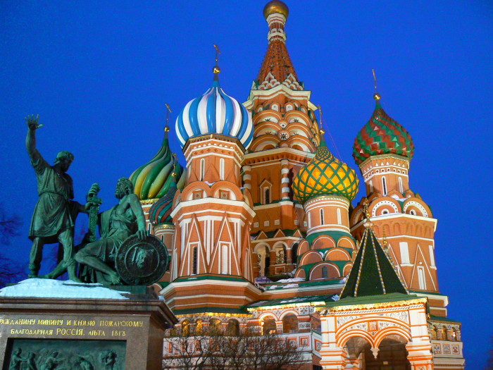 3.-Biserica-Sf.-Vasile-Moscova-Rusia